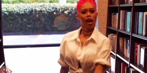Jasmine Banks, Gibby The Clown - Ebony Banks (Jasamine)