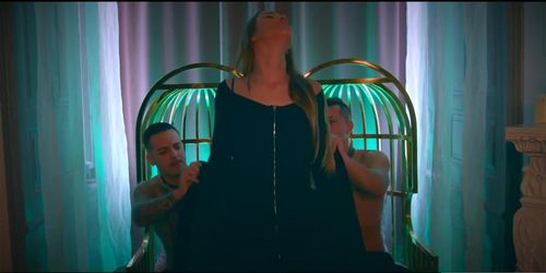 BUTTmuse - Shopaholic Alexis Crystal Demands Double Penetration from Her Men (Carla Cougar, Nick Ross, Sonechka)