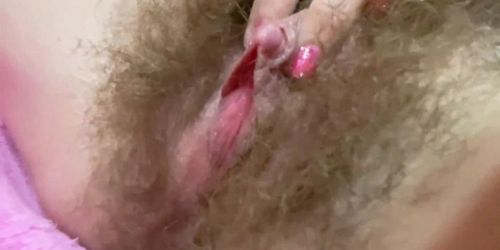 Huge pulsating clitoris orgasm in extreme close up with squirting hairy pussy grool play (Real Orgasm)