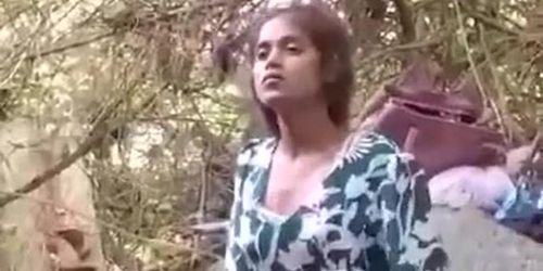 Bangladeshi Sexy Girl Outside Sex With Bf (indian_girl)