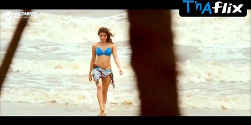Samantha Ruth Butt,  Breasts Scene  in Anjaan