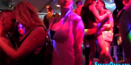 Cfnm amateur suck party