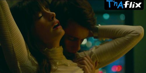 Anne Hathaway Underwear Scene  in The Idea Of You