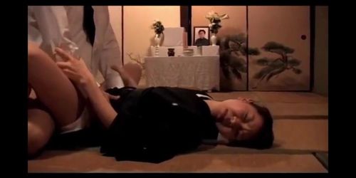 Japanese wife fucked with friend her husband in ( Full videos https://goo.gl/3HC2ET )