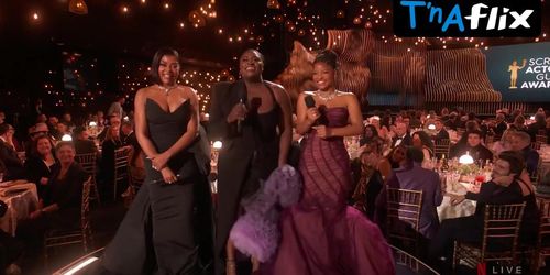 Taraji P. Henson Sexy Scene  in Screen Actors Guild Awards (Taraji Henson)