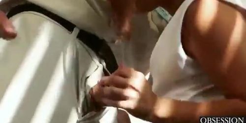 Isabella takes that delivery cock deep inside her wet pussy (Delivery Man, Isabella De, Isabella De Santos, Isabella Taylor)