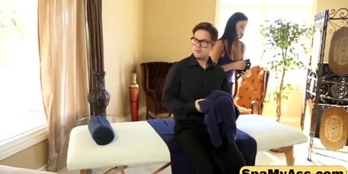 Busty masseuse Jasmine Jae blows a lucky nerdy guy