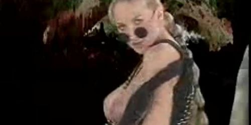 Danni Ashe, the OTHER Boobhunter video.( this is all i could get ) (Jamie Lee, Lara Craft, Lara Croft)
