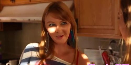 Lesbian gf Jessie Andrews pussylicks (Cassandra Nix)