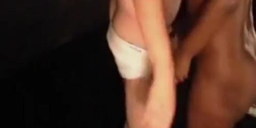Sexy Dance And Screw (Blooper) : Nilou Achtland And Benny