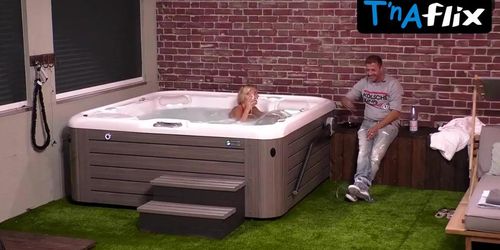 Evelyn Burdecki Breasts Scene  in Promi Big Brother