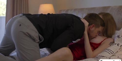 I got my ass analed by my horny husband (Crystal Thayer)
