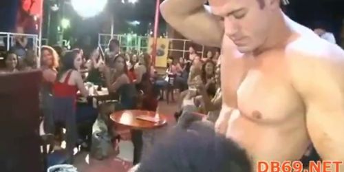 Public hard fuck at the bar - video 21 - Tnaflix.com