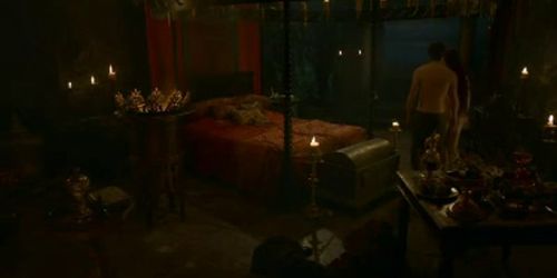 Carice van Houten hot tits and ass in a sex scene (Van Damage)