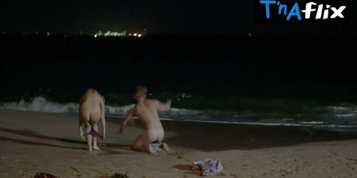 Susie Porter Breasts,  Butt Scene  in Puberty Blues