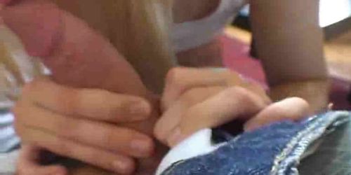 Blond girl fucking on cam - Amateur