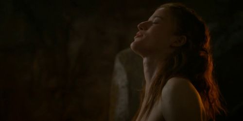 Rose Leslie