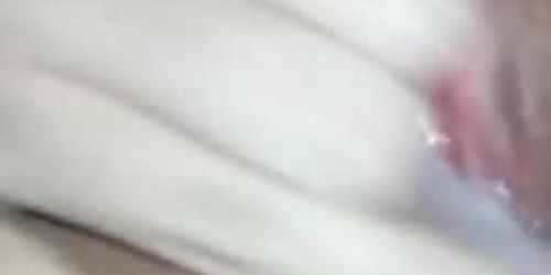 Pendeja acabando como una puta calentona (Hermosa)