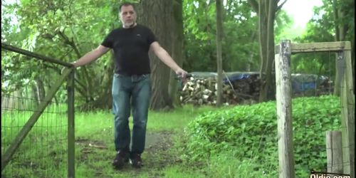 Skinny Teen Gets Railed by an Older Guy Outdoor (Old Man)