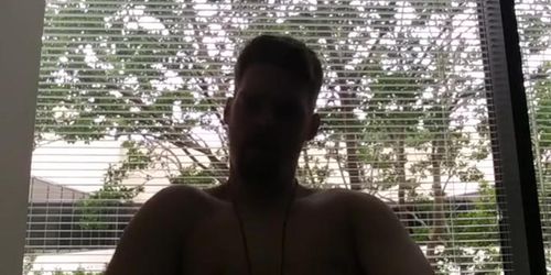 Shooting cum everywhere while jerking off at my bosses desk