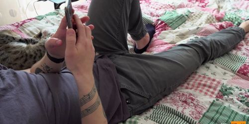 Man confused the delivery girl with a prostitute and cum in her eye - POV (MihaNika69)
