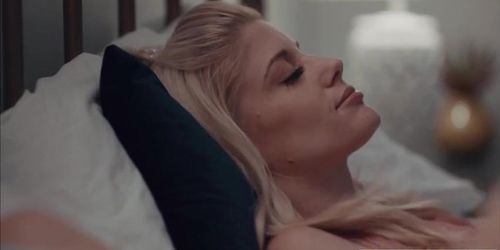 Two Girl Does Pussy Licking Til They Orgasm (Charlotte Stokely, Sophie Sparks)