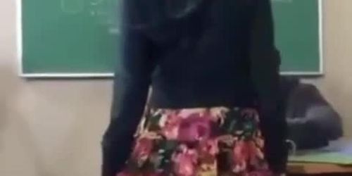 school voyeur