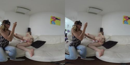 young caroline having her first real orgasm thanks to miss_pussycat s helpful tongue