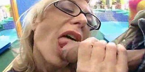 Momma nows Best 3 (Cara Lott, Cheyenne Hunter, Janet Jacme, Jeannie Pepper, Mark Wood, Mr Pete, Mr. Pete, Nina Hartley, Tee Reel)