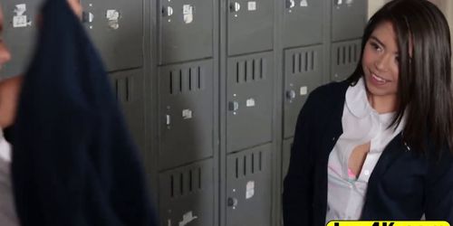 Cute Schoolgirl Alice March Cums After Getting Pussy Licked In Lesbian Threesome (Drea Diamond)