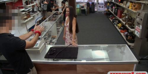 Amateur brunette babe railed by pawn man in his office