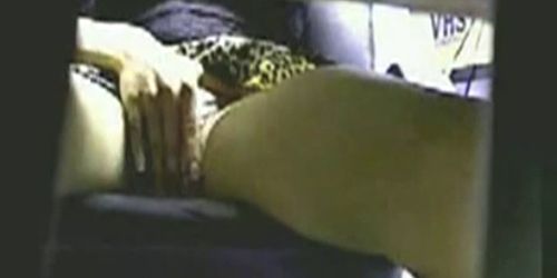 Under Desk masturbation 41 years mom