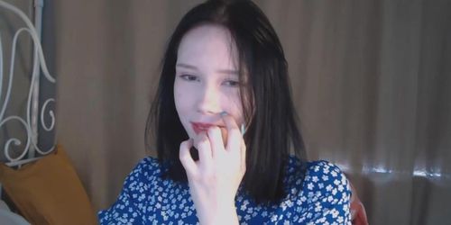 19YO MOST BEAUTIFUL RUSSIAN GIRL UNDRESSING SHOW (Beauty Dior, Renata Daninsky)