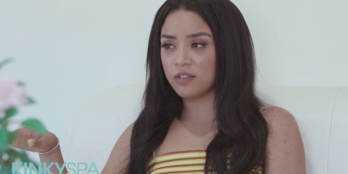 Kinky Spa - Small tit Latina Maya Bijou sucks masseur dick