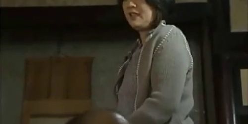 Housewife to open the crotch many times