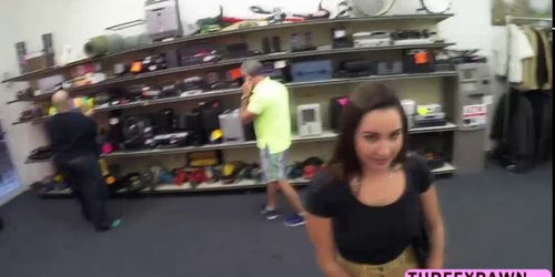 Round ass naughty teen twerks and sucks huge horny cock