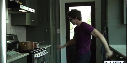 Teen hunk Will Braun loves Connor Maguire naked body and trying to seduced for a gay fucked