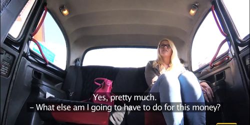 Izzy pays the driver to lick her bigass