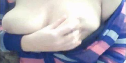 Chatroulette babe is playing