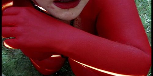 Miss Red . Plus belle sa vie