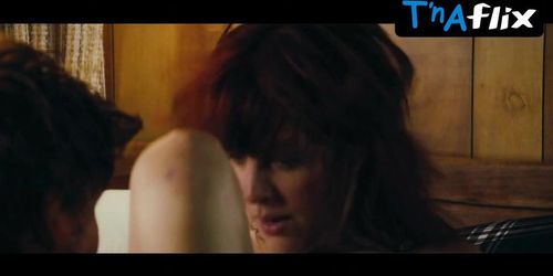 Louise Robinson Breasts,  Bush Scene  in The Right Kind Of Wrong
