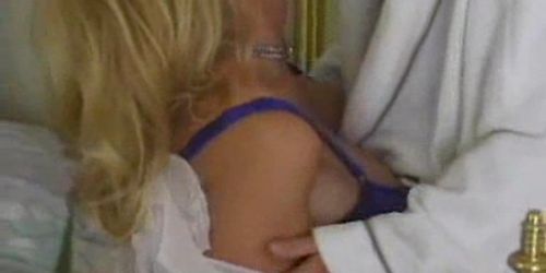 Plenty Uptop gets it in bed. (Plenty UpTopp)