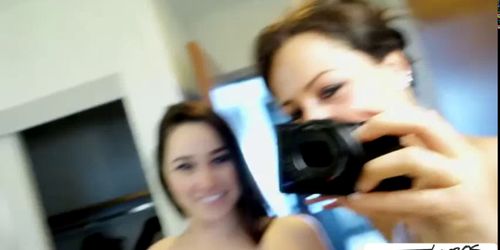 Babes enjoy lesbo sex in the shower