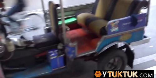 Tourist muff dives until his hot jizz has to explode all over her hot petite Asian face
