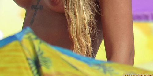 GORGEOUS Topless Amateur Horny Topless Teen Voyeur Video