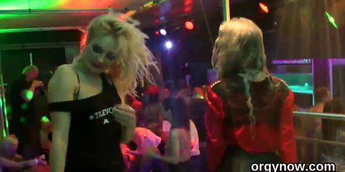 Kissable sex kittens give suck job and enjoy riding and groupsex