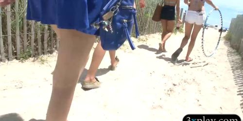 3 chicks take off bikini and did hoola