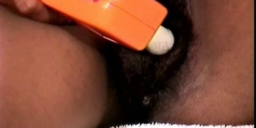 Black girl uses massager to make her pussy cum with strong orgasm contractions