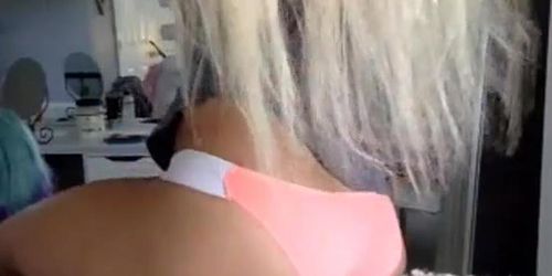 Stunning Sexy Shemale With Perfect Ass
