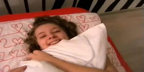 Russian Homemade couple having an awesome hot sex ending with priceless cumshot